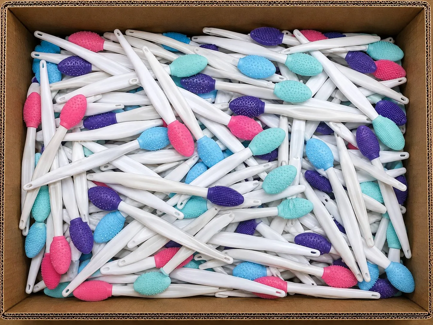 Lip brush
